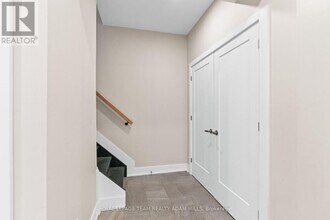 423 Ravenhill Ave in Ottawa, ON - Building Photo - Building Photo