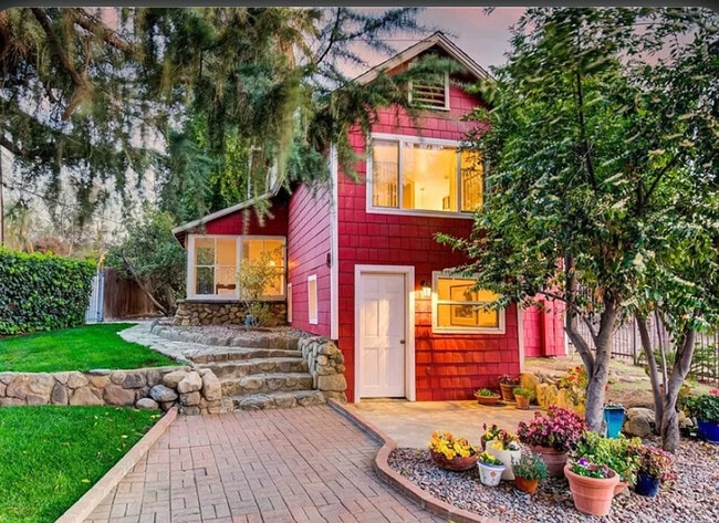 property at 11698 Walnut St