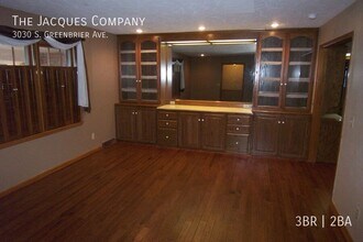 3030 S Greenbrier Ave in Springfield, MO - Building Photo - Building Photo