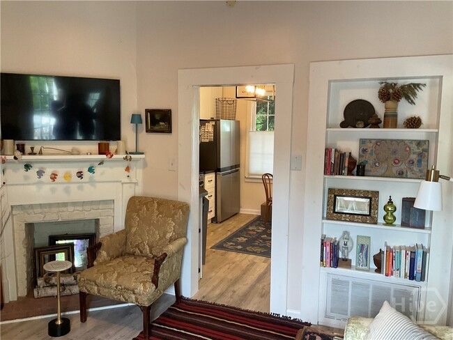 property at 524 E Charlton St