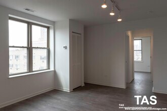 940 W Winona St, Unit 602 in Chicago, IL - Building Photo - Building Photo