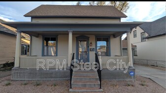 512-512 1/2 W 10th St in Pueblo, CO - Building Photo