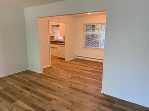 3213 Grand Ave in Des Moines, IA - Building Photo - Building Photo