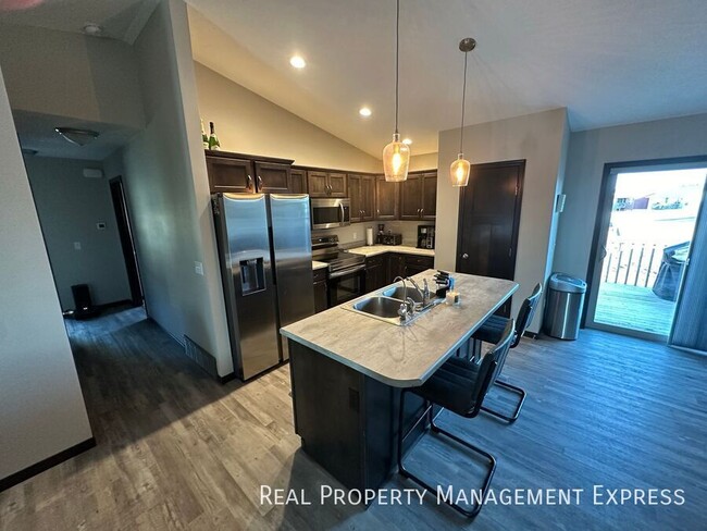 property at 9424 W Liam St