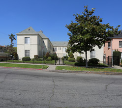 937 S Hobart Blvd in Los Angeles, CA - Building Photo - Building Photo