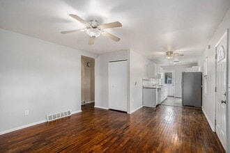 1934 Junction Ave in Kalamazoo, MI - Building Photo - Building Photo