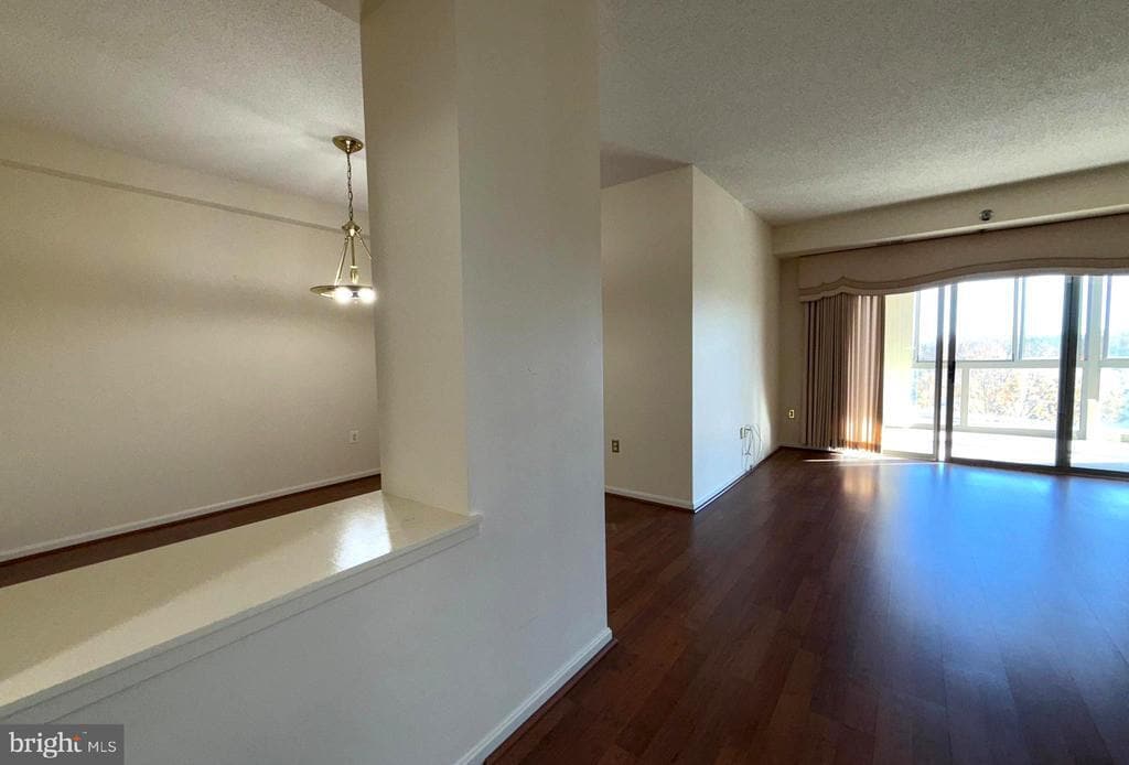 3005 S Leisure World Blvd in Silver Spring, MD - Building Photo