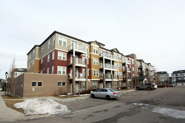 2300 Evanston Sq NW in Calgary, AB - Building Photo - Building Photo