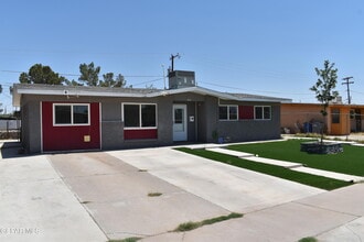 304 Maricela Dr in El Paso, TX - Foto de edificio - Building Photo