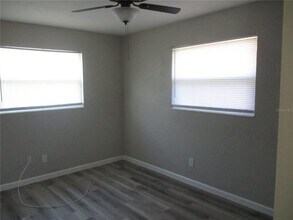 4437 10th Ave S in St. Petersburg, FL - Building Photo - Building Photo