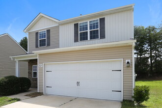 2621 Meadow Crossing Dr in Dallas, NC - Building Photo - Building Photo