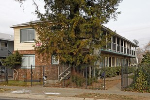 691 El Camino Ave in Sacramento, CA - Building Photo