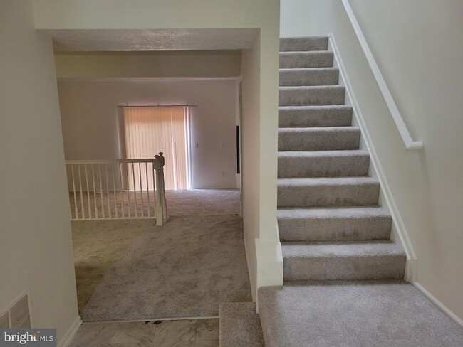 property at 977 Joshua Tree Ct