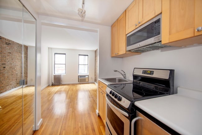 119 Sullivan St in New York, NY - Building Photo - Building Photo