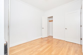 471 Chauncey St-Unit -1L in Brooklyn, NY - Building Photo - Building Photo