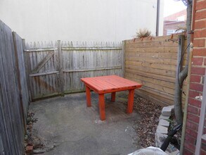 408 Franklin St NW in Washington, DC - Building Photo - Building Photo