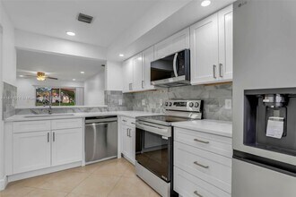 2057 Champions Way in North Lauderdale, FL - Building Photo - Building Photo