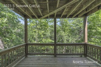 3023 S Shrank Rd in Independence, MO - Building Photo - Building Photo