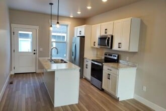 6117 Elysian Rd in Billings, MT - Building Photo - Building Photo