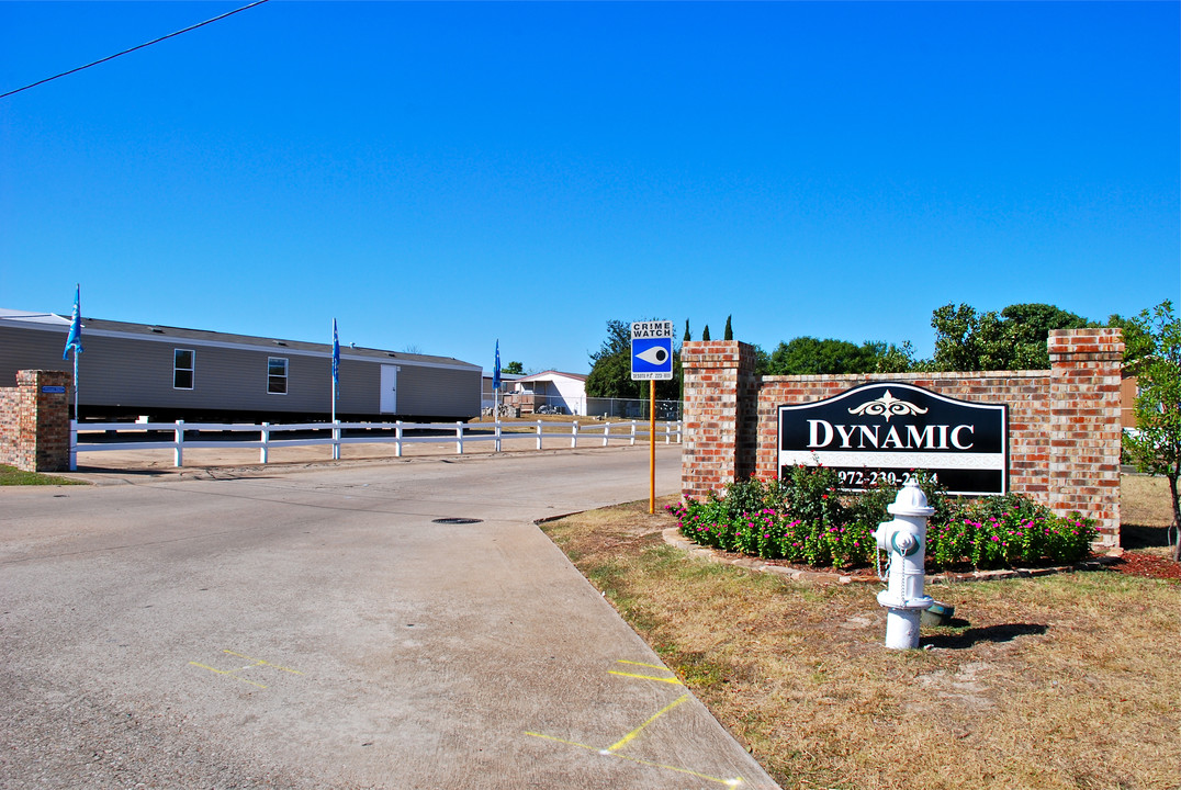 Dynamic in Desoto, TX - Building Photo