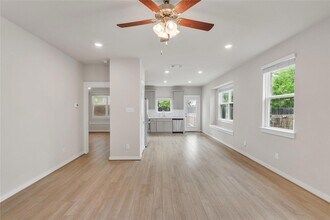 17104 Crane Fly Dr in Pflugerville, TX - Building Photo - Building Photo