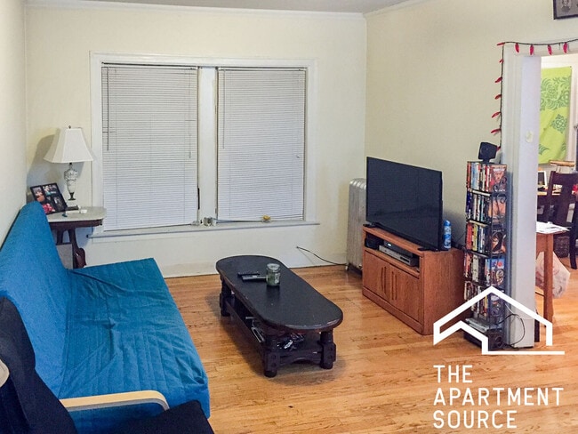 property at 2010 W Foster Ave