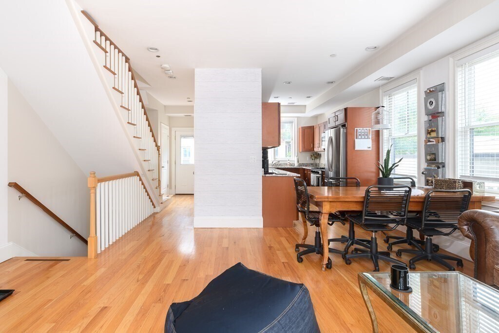 7 Dodge St in Cambridge, MA - Building Photo