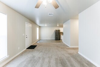 7535 32nd St in Lubbock, TX - Building Photo - Building Photo