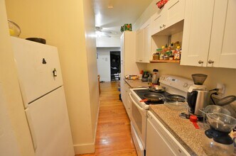 31 Line St, Unit 3 in Cambridge, MA - Building Photo - Building Photo
