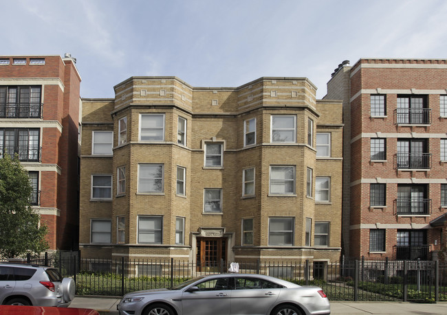 3729 N Wilton Ave in Chicago, IL - Building Photo - Building Photo