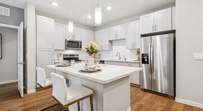 Ascend Citrus Heights in Davenport, FL - Building Photo - Building Photo