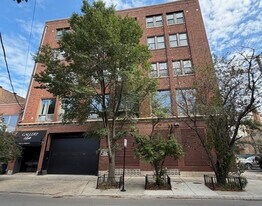 3323 N Paulina St in Chicago, IL - Building Photo