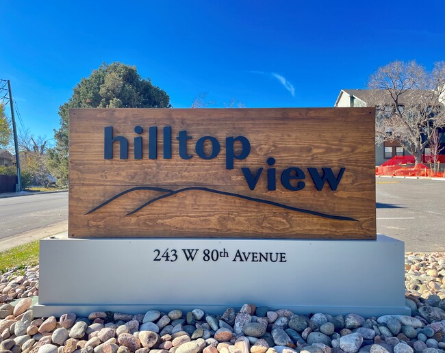 Hilltop View Apartments in Denver, CO - Foto de edificio - Building Photo