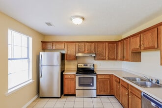 6355 Sandy Ridge Curv in Montgomery, AL - Building Photo - Building Photo