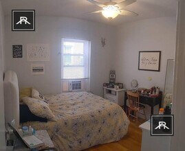 1305 Commonwealth Ave in Boston, MA - Building Photo - Building Photo