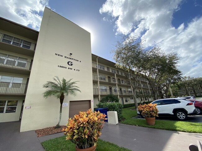 13250 SW 4th Ct in Pembroke Pines, FL - Building Photo - Building Photo