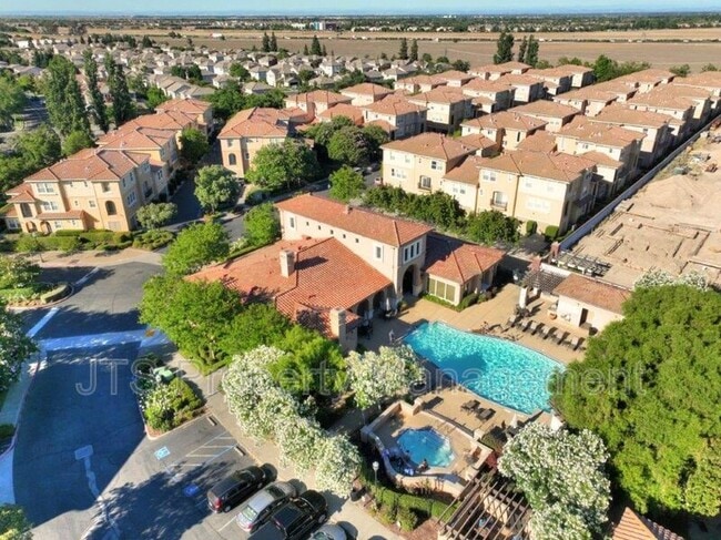 property at 4800 Westlake Pkwy