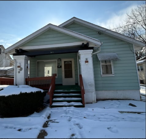 property at 613 Wildwood Ave