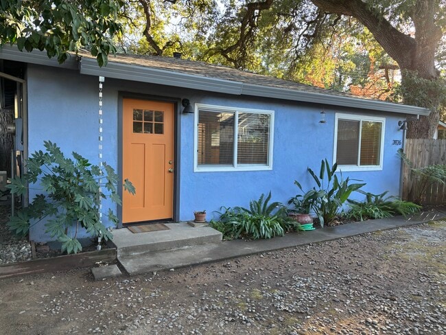 3926 7th Ave in Sacramento, CA - Building Photo - Building Photo