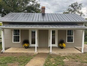 512 N Hill St in Greeneville, TN - Building Photo - Building Photo