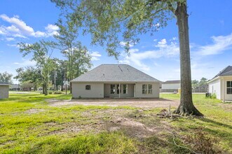 30673 Dunn Rd in Denham Springs, LA - Building Photo - Building Photo