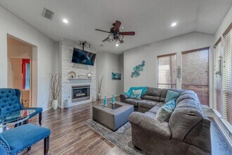 4917 Lodgepole Ln in Fort Worth, TX - Building Photo - Building Photo
