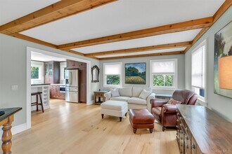 345 Colonial Rd in Southold, NY - Building Photo - Building Photo