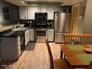 2785 Sports Village Loop in Pinetop, AZ - Foto de edificio - Building Photo