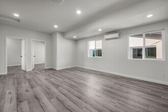 5842 Denver Ave in Los Angeles, CA - Building Photo - Building Photo