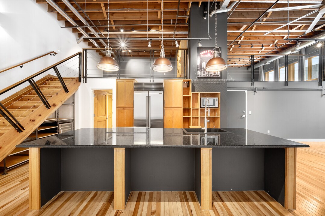 2715 Blake St in Denver, CO - Building Photo