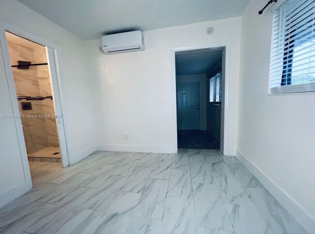 5600 SW 38th St in West Park, FL - Building Photo - Building Photo