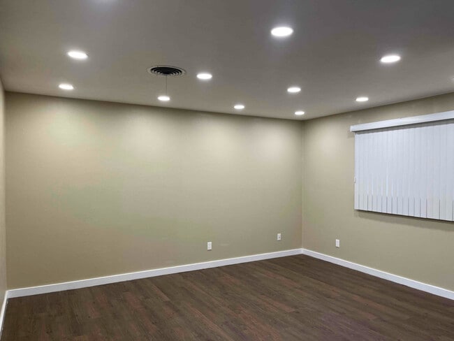 3805 Windsor Dr in Farmington, NM - Building Photo - Building Photo