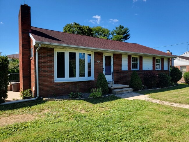 property at 2422 New Holland Pike