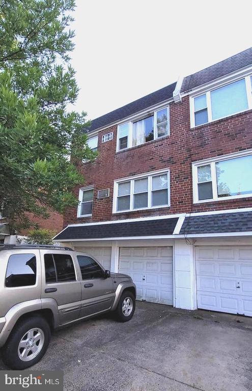 property at 216 Lockart Terrace